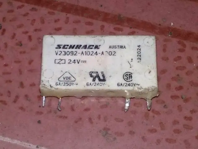

Фонарь 24VDC 41F-1A