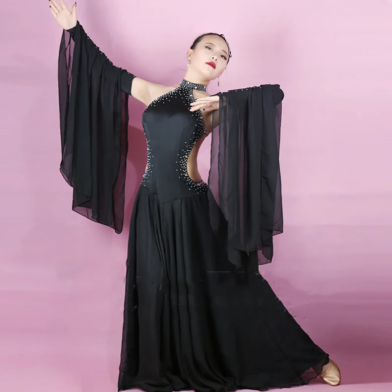 Новейшие современные танцевальные платья для дам черного цвета без рукавов с