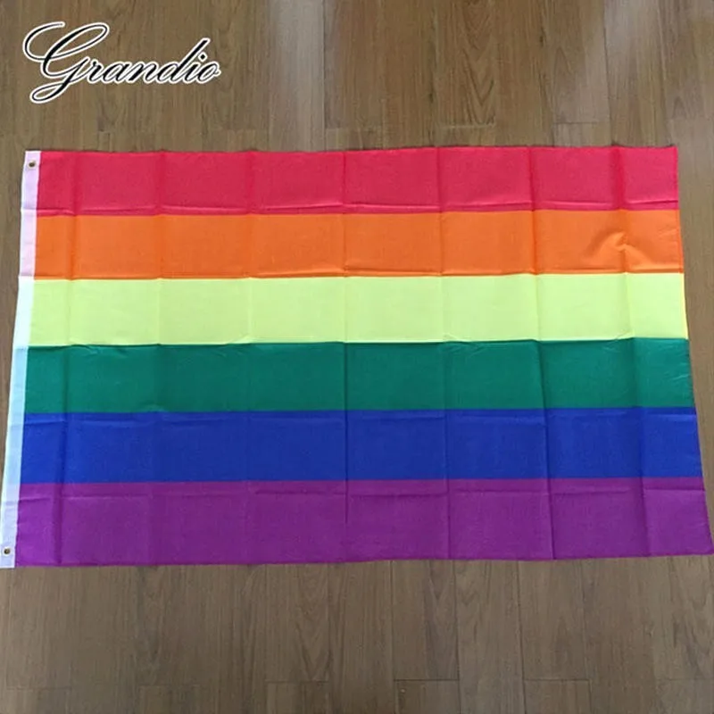 С изображением ЛГБТ-радуги Flag для гей-прайда и лесбиянок бисексуальный