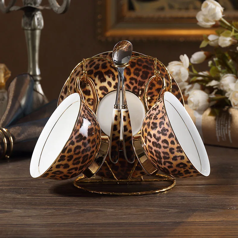 2Cup2Saucer1Shelf Европейский классический Леопардовый принт Костяной фарфор кофейные чашки и блюдца кофейная чашка набор посуды Ручная роспись золотой ободок домашние вечерние чашки для чая - Цвет: 2Cup2Saucer1Shelf