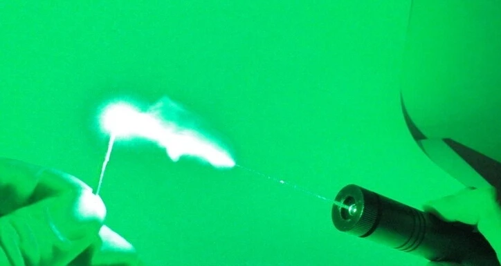 

Strong power military Green laser pointers 500w 500000m 532nm LAZER Flashlight Light Burning Beam Match,Burn Cigarettes Hunting