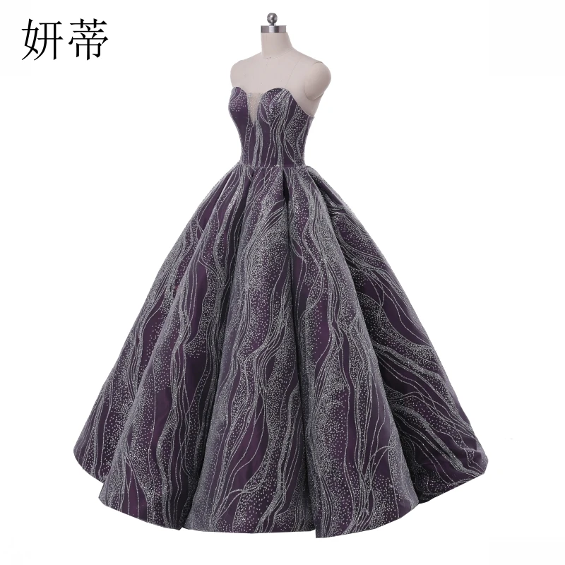 Очаровательное кружевное бальное платье с открытой спиной и блестками свадебное