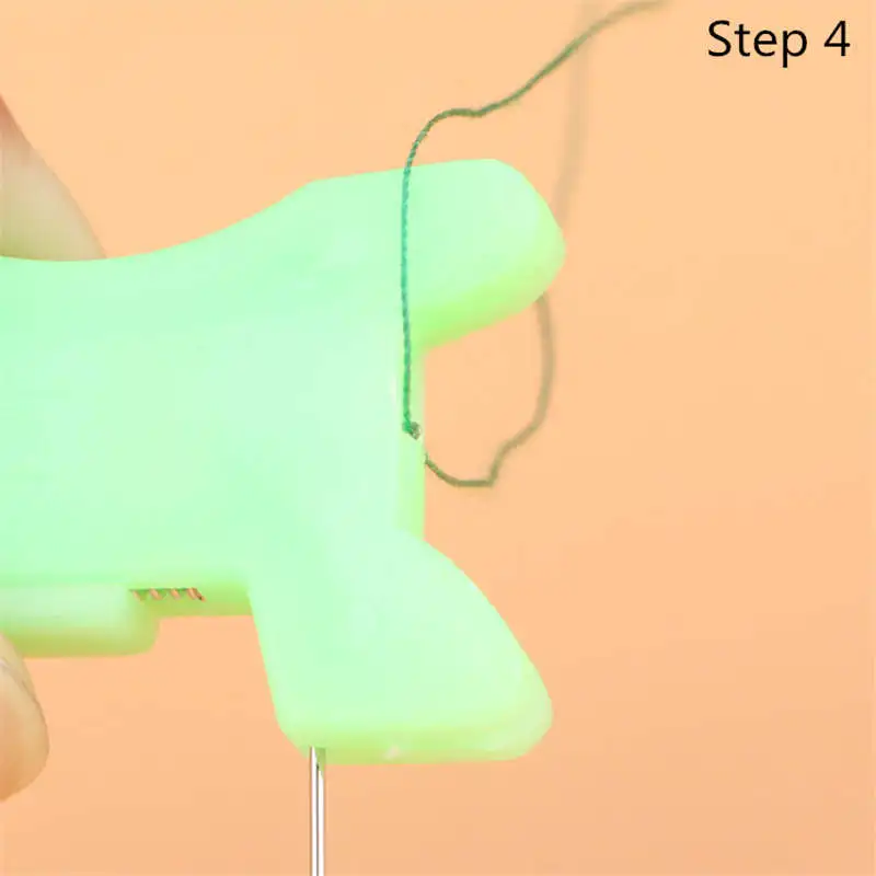 Автоматический считыватель игл для шитья пластиковый случайного цвета 2 шт.