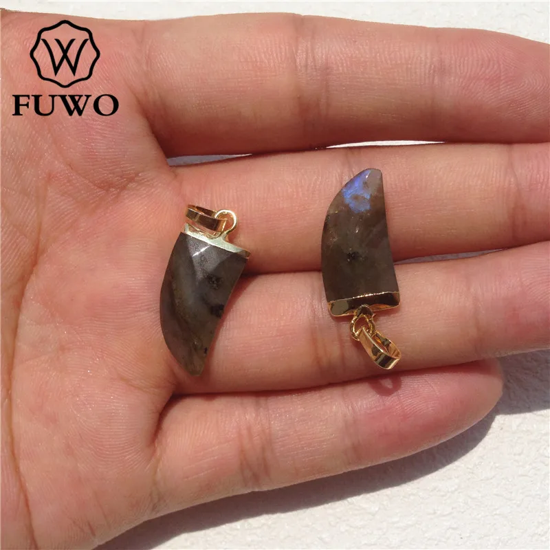 

FUWO Horn Shape Natural Labradorite Pendant With 24K Gold Color Plated Cap Fashion Carved Stone For Jewelry Making PD154 10*20mm