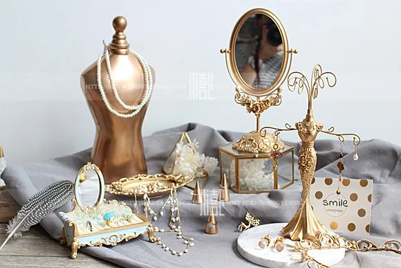 Высокое качество винтажная Золотая смола увеличенная платформа из цинкового