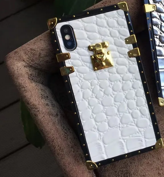 Белый Чехол с узором из крокодиловой кожи и золотыми кнопками для iPhone X, XR, Xs, Max, 8, 8 plus, 7, 7 plus, мягкая задняя крышка из полиуретана для iPhone 6, 6S Plus - Цвет: Белый