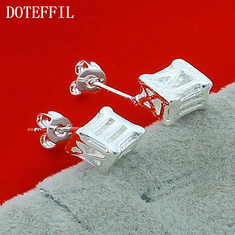 Женские серьги-гвоздики из серебра 925 пробы с квадратными римскими цифрами |