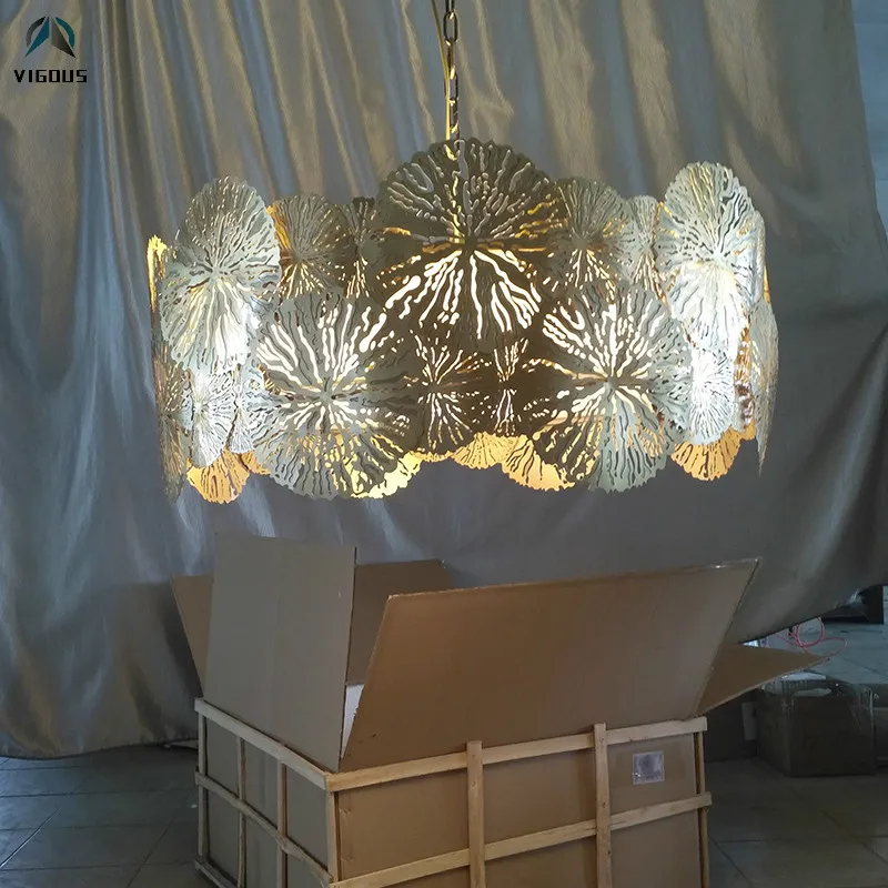 

Post Modern Hollow Carved Led Pendant Light Round Style Acrylic Mask Hanging Lamp Foyer Lustre Luminarias Suspend Lamparas