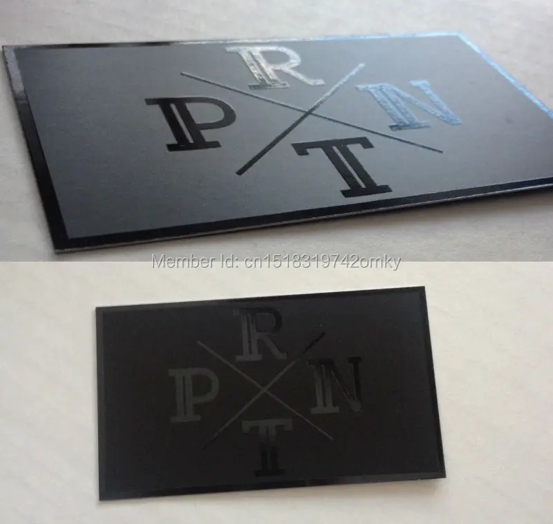 

1000 шт./партия, бумажные ярлыки с логотипом black Spot UV, 700 gsm