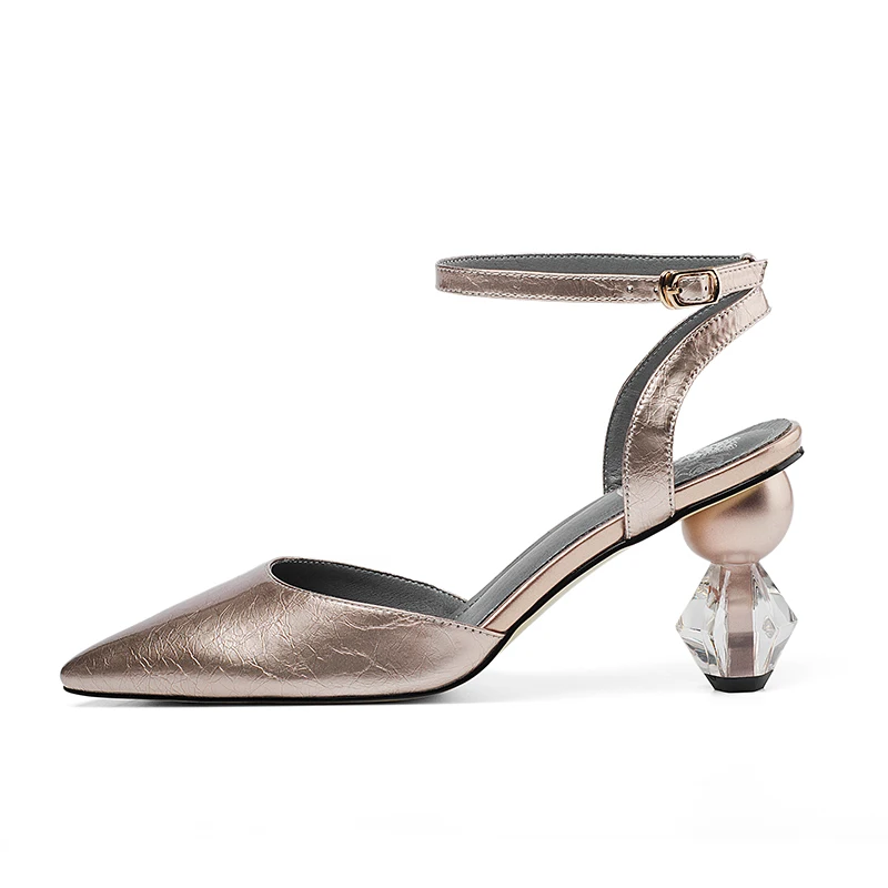 Женские босоножки с ремешком на щиколотке ISNOM прозрачные из коровьей кожи острым