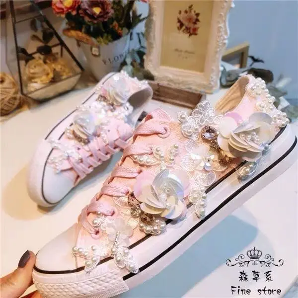

The latest high-quality women's shoes in Europe in 2019, free delivery, special customization