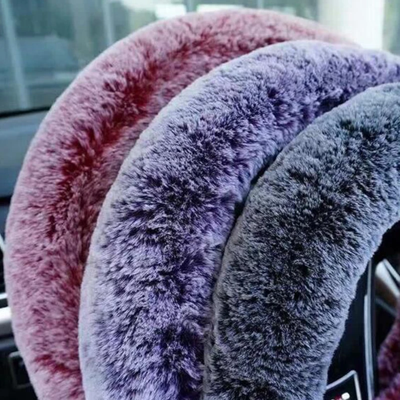 Искусственный кроличьи мех цвет черный и серый зимний незаменимый универсальный