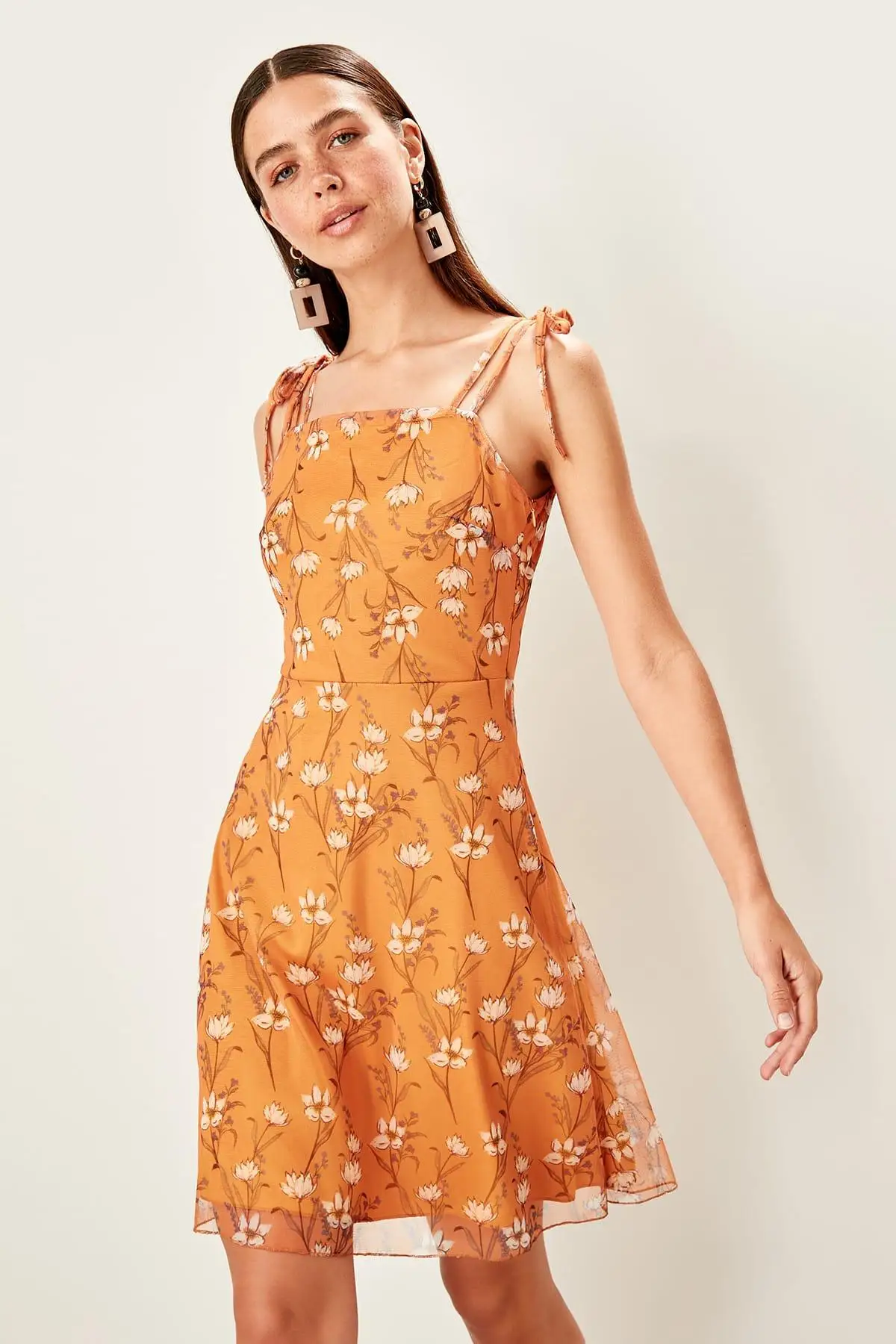 Trendyol трикотажное платье с рисунком верблюжьего цветка TWOSS19OS0110|Женские платья| |