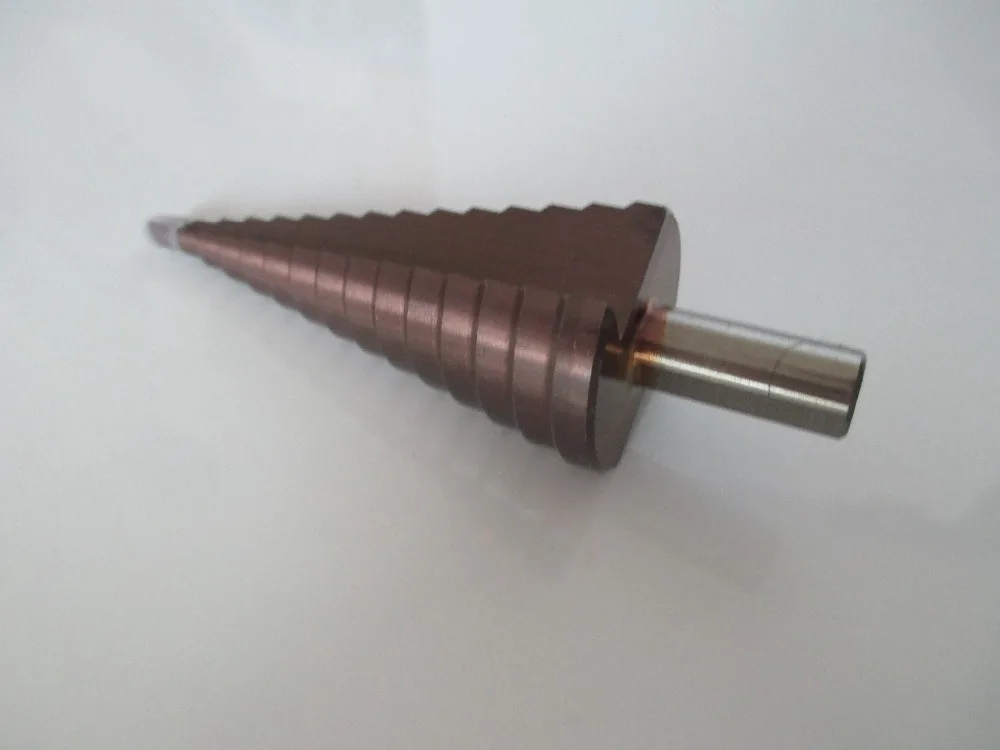 Кобальтовые сверла с треугольным хвостовиком 4 32 мм прямые Металлические