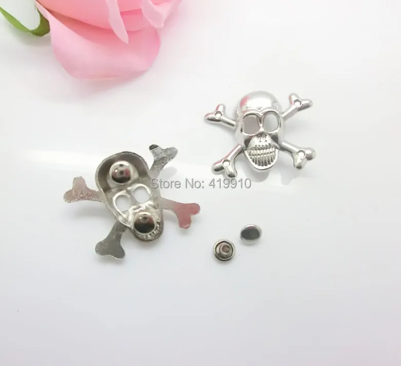 Бесплатная доставка-10 шт., шпильки серебристого цвета с заклепками в виде черепа и арбалета, 37x29 мм, кожаная сумка для одежды J1754