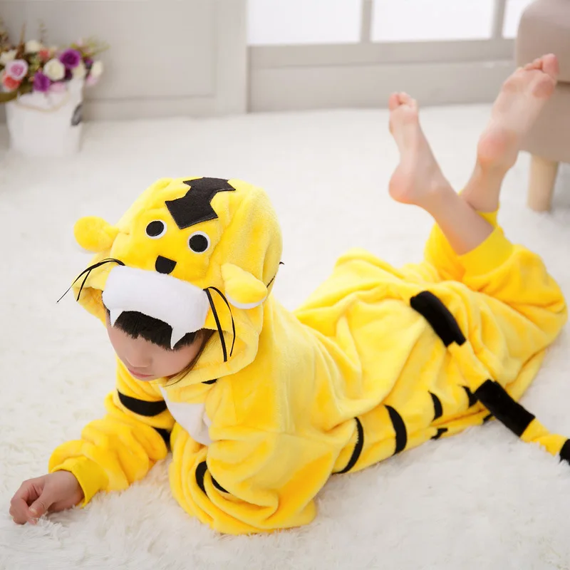 Tiger B EOICIOI кигуруми Животных Дети Пижамы Набор Фланелевой Стежком С Капюшоном Единорог Панда Пижамы Onesies Косплей Дети Пижамы Для Мальчиков Девочек домашний костюм детские пижамы единорога пижама детская для девочек - Цвет: Tiger B