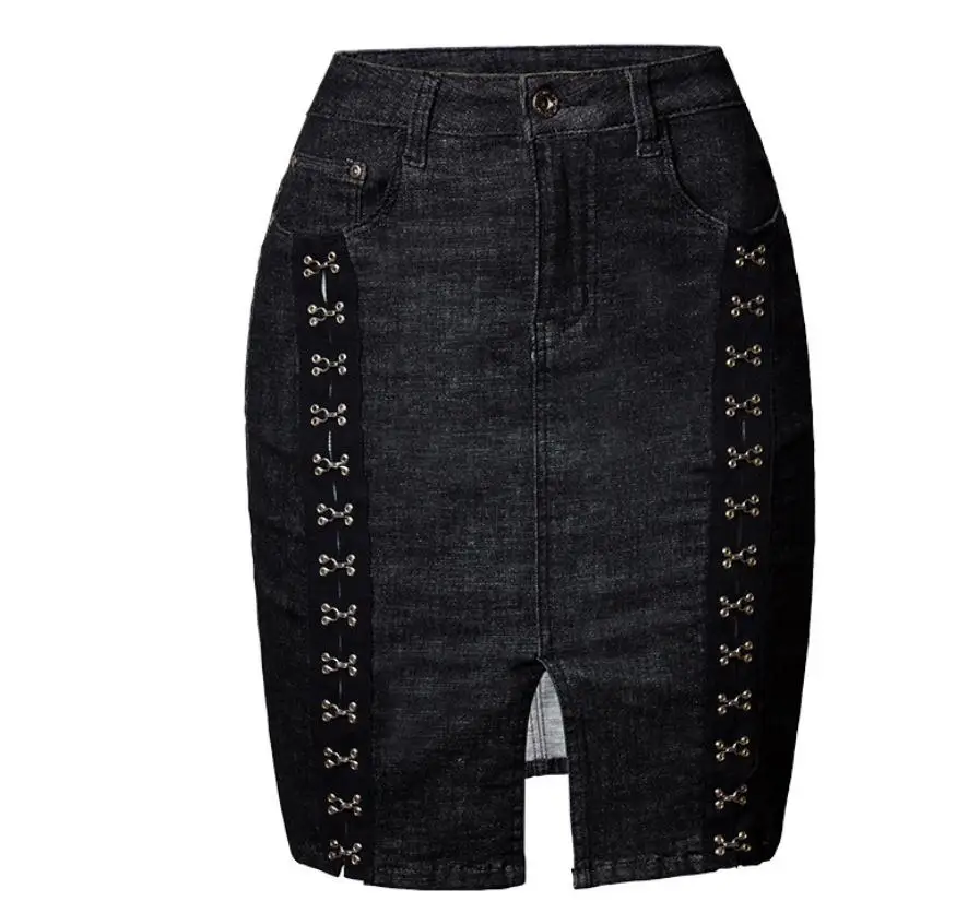 Женская летняя мини-юбка с заклепками и металлической пряжкой | одежда