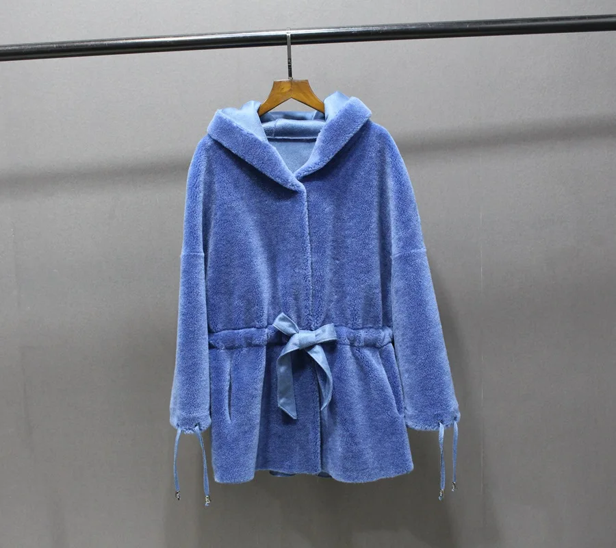 blue Женское меховое пальто стриженая овечья шерсть натуральное меховое пальто Зимняя теплая Натуральная Овечья шерсть Меховая куртка с капюшоном размера плюс женская одежда - Цвет: blue