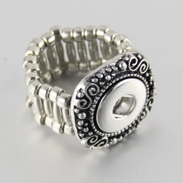 

New Design Alloy Silver Vintage Engrave Pattern 12mm Metal Square Charm Elastic Snaps Button Ring DIY Snaps Jewelry Rings