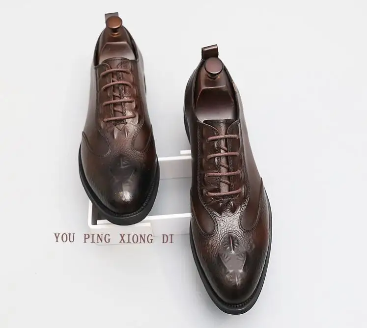 Мужские классические туфли на шнуровке с острым носком из натуральной кожи