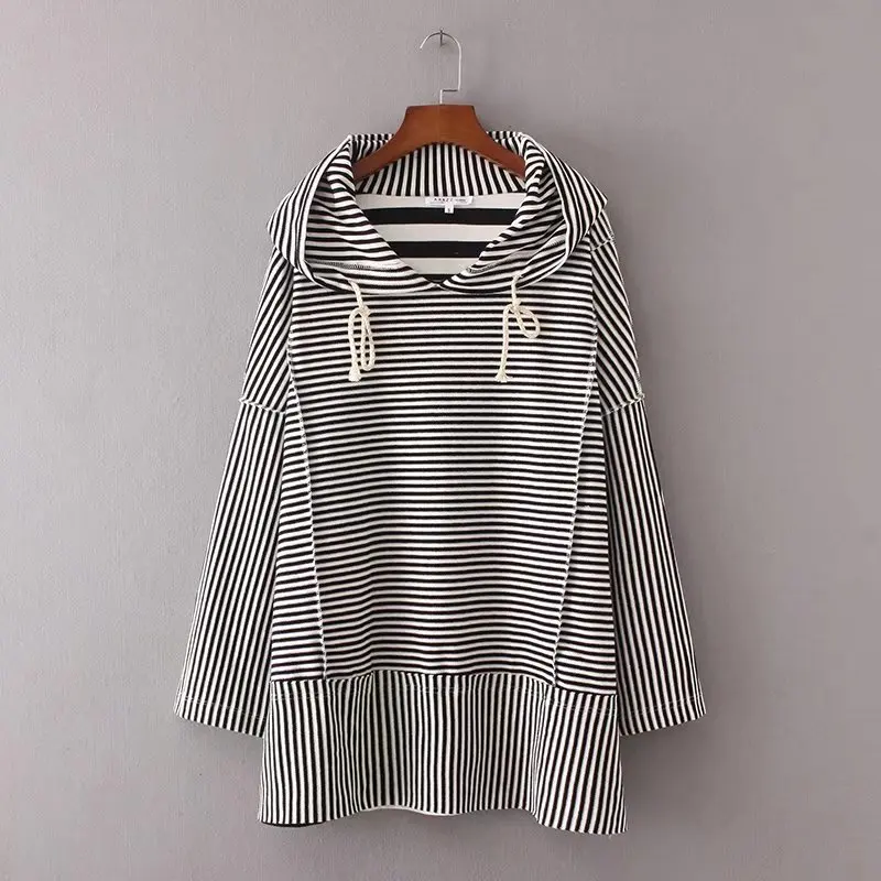 Женский свитер VOGUEIN в полоску с бантом капюшоном и карманами длинным рукавом