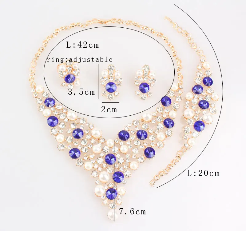 Комплект ювелирных изделий в африканском стиле золотого цвета с жемчугом