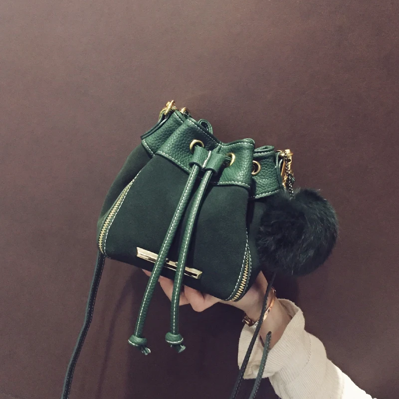 

Женская сумка-мешок из натуральной кожи, на шнурке