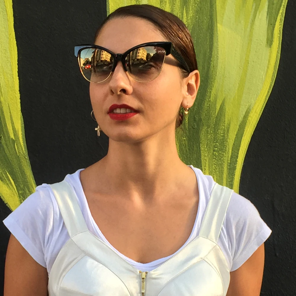 

Fashion Lady Sunglasses Metal Plastic Vintage Sunglass Frame Interview Catwalk Holiday Driving Shade For Women 97094FD