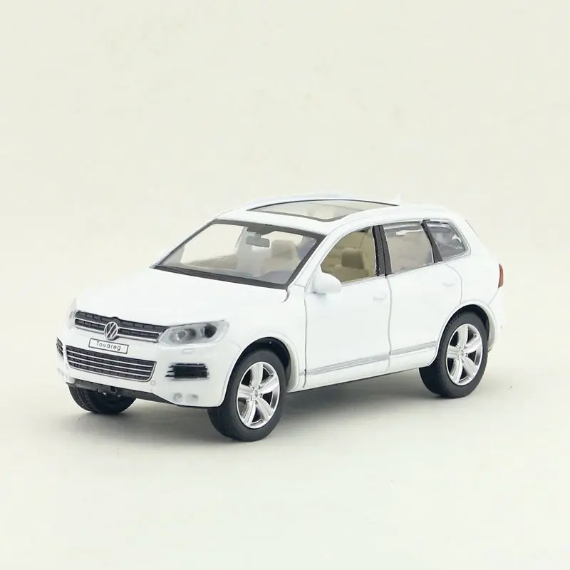 Масштаб 1:32/литая металлическая игрушка/внедорожник Volkswagen Touareg спортивный