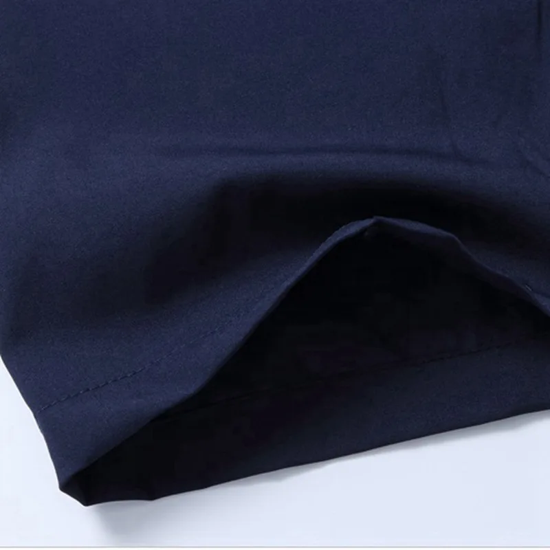 Мужская деловая рубашка с коротким рукавом темно синяя классическая в офисном