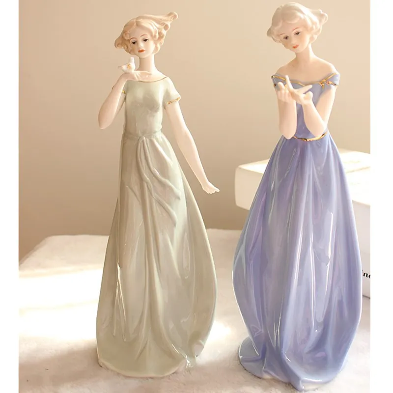 Ceramic Beauty Figurines Home Furnishing Crafts Decoration Western Lady Girls Porcelain Handicraft Ornament Wedding Gift R2172