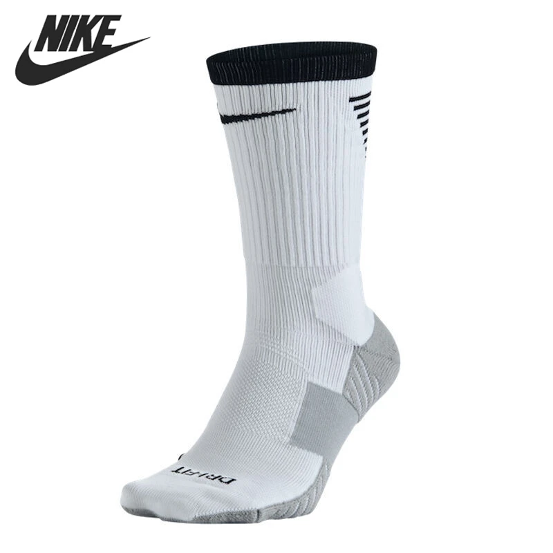 Новое поступление оригинальных спортивных носков NIKE U NK SQUAD CREW унисекс для