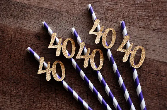 40 й день рождения украшения Соломинки. Фиолетовые соломинки с золотом 40.