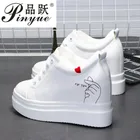 Женские кроссовки на платформе, белые, дышащие, увеличивающие рост, Осенние