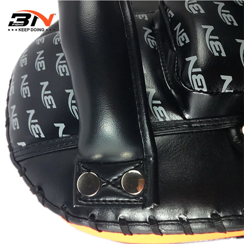 

1 Piece(Single) Muay Thai Punching Target Grand Boxing Gloves Kicking Pad Taekwondo Sparring Pad Training MMA Equipment