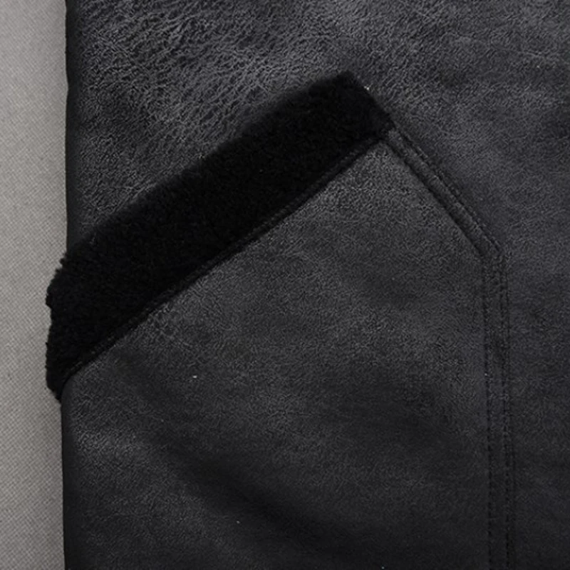 

Coats & Jackets