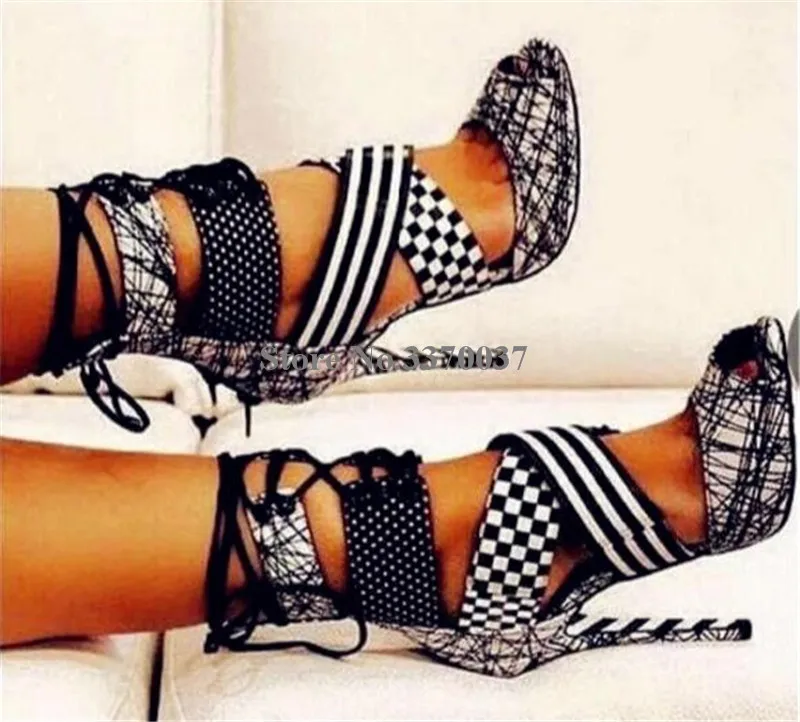 Женские модные стильные сандалии-гладиаторы из замши с открытым носком на