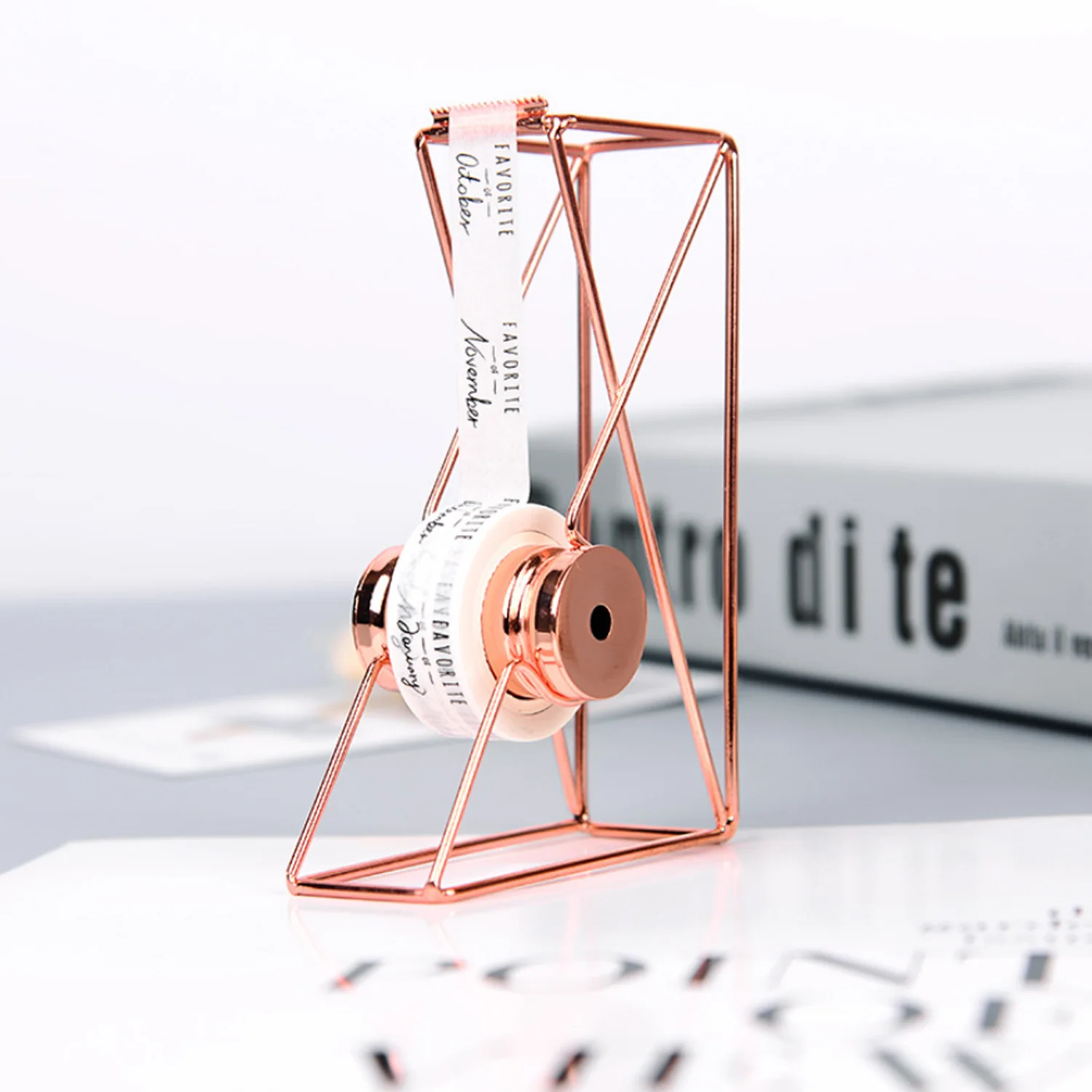 Полой Металлической Проволоки лента держатель диспенсер для резки стойки Офис