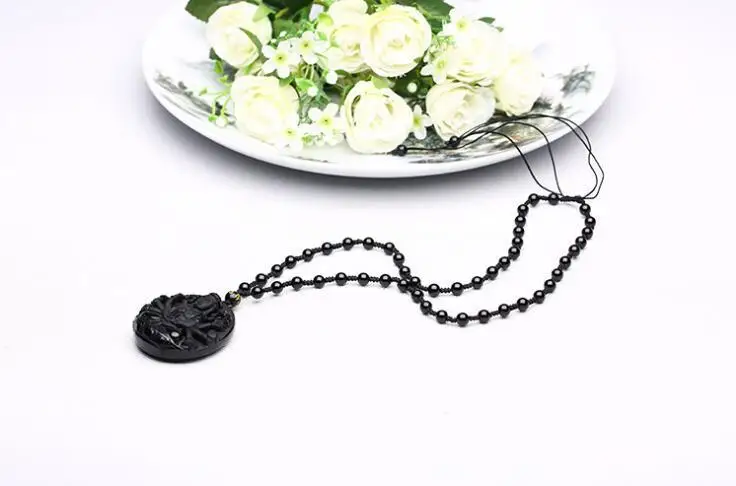 Подвеска в виде буддийской богини гуанин из черного обсидиана ручной работы для