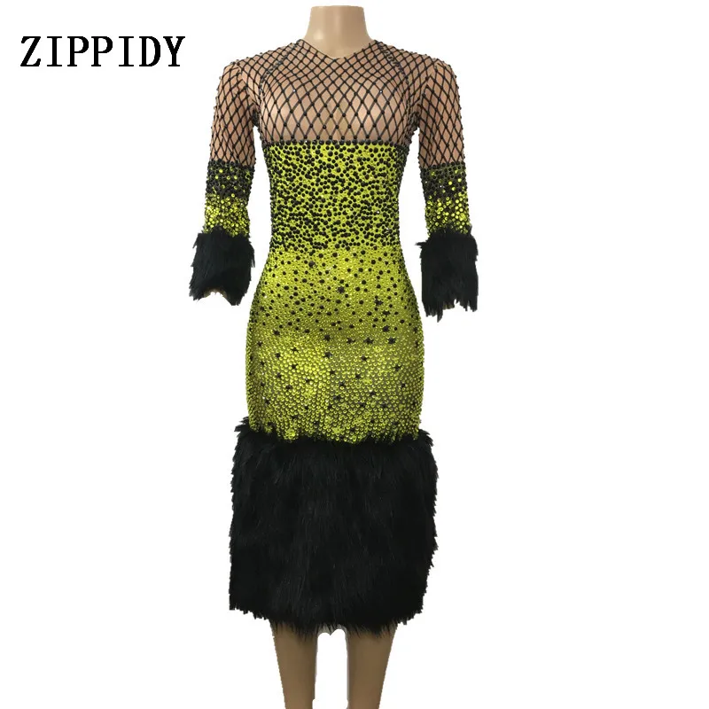 Роскошное зеленое платье со стразами и перьями праздничный костюм для дня