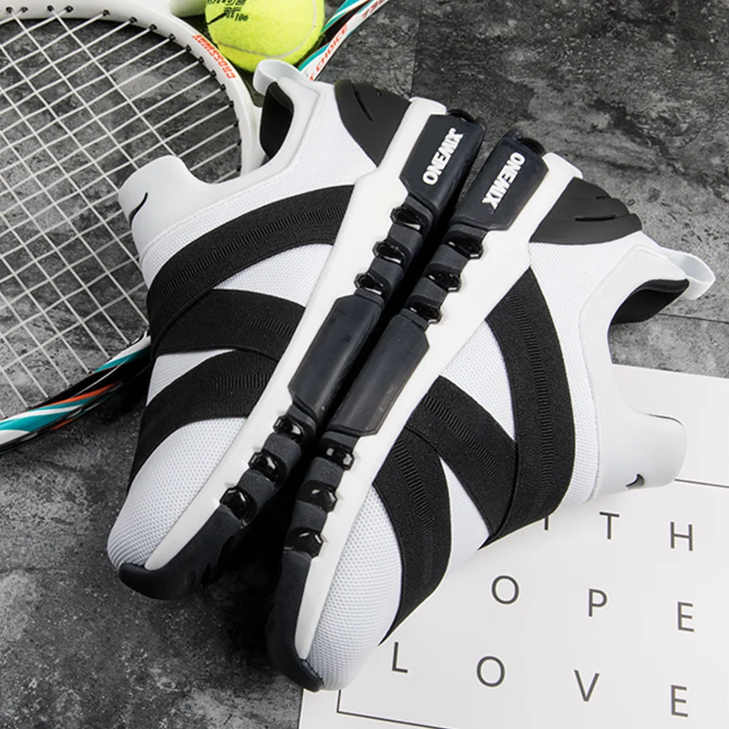 Женские беговые кроссовки Max белые трендовые без шнуровки спортивные ботинки