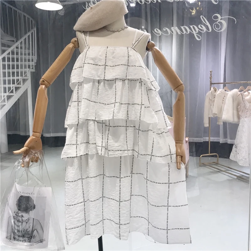 Женское многослойное платье ALPHALMODA на тонких бретельках с оборками и буквенным