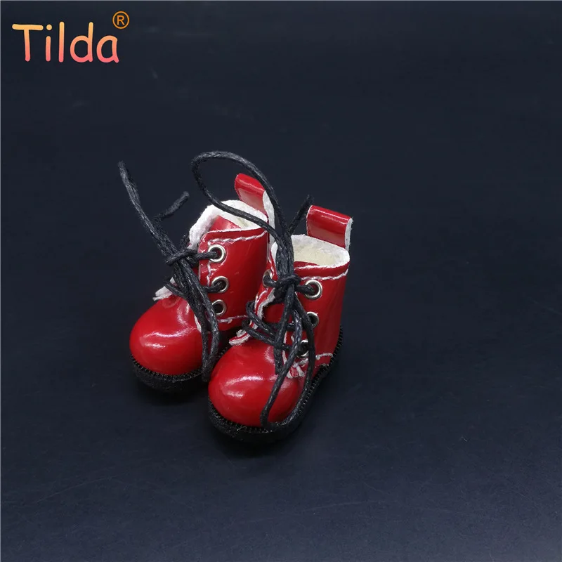 shinny red Тильда 3,2 см Кукла Сапоги для Blythe Кукла azone игрушка, 1/8 мини прекрасный кожаный горошек спортивная обувь для BJD куклы обувь аксессуары - Цвет: shinny red