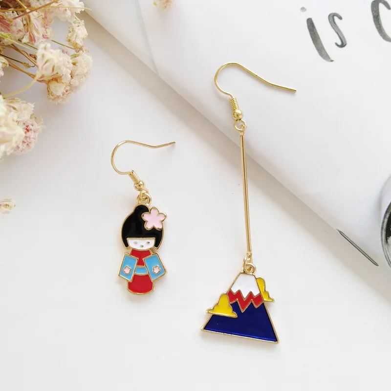 Kimono Girl stud Асимметричная Japenese комиксов металл, эмаль Симпатичные Сакура кимоно девушка Фудзи клип серьги для Для женщин Для детей без пирсинга - Окраска металла: Kimono Girl stud