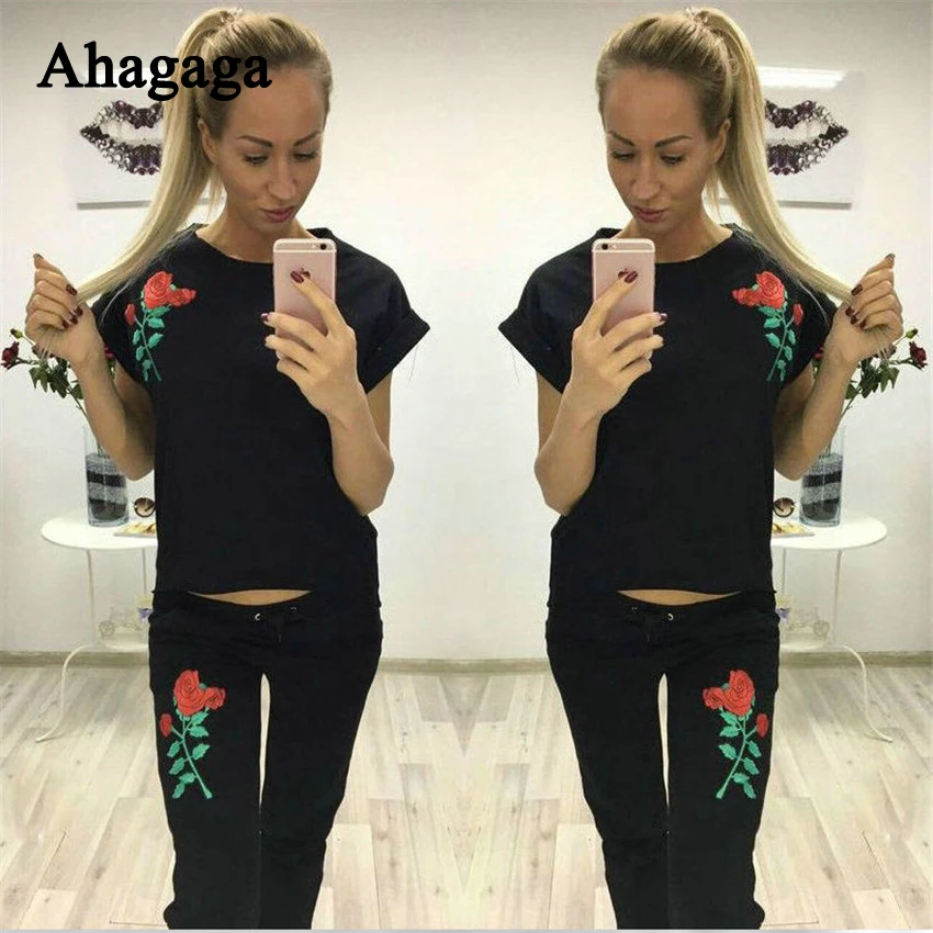 Ahagaga 2019 летний спортивный костюм наборы женские костюмы цветочные Вышитые Фитнес