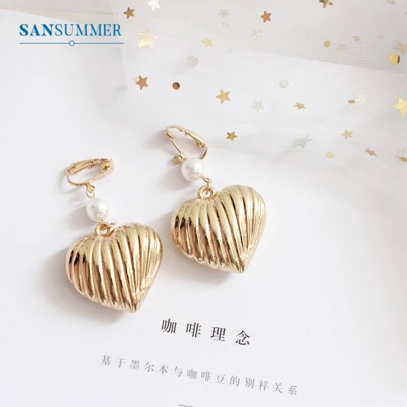 SANSUMMER, клипсы, серьги, темпераментные жемчужные, в полоску, двухсторонние, ушные клипсы, трехмерные металлические, в форме сердца, ушные клипсы, 5537