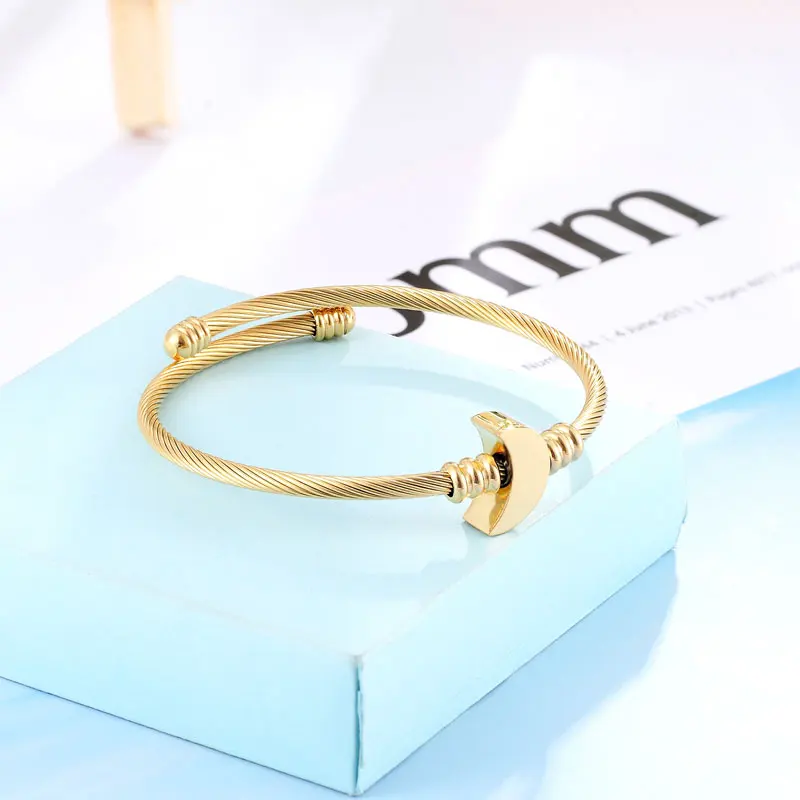 Браслет женский из нержавеющей стали регулируемый размер в форме полумесяца |