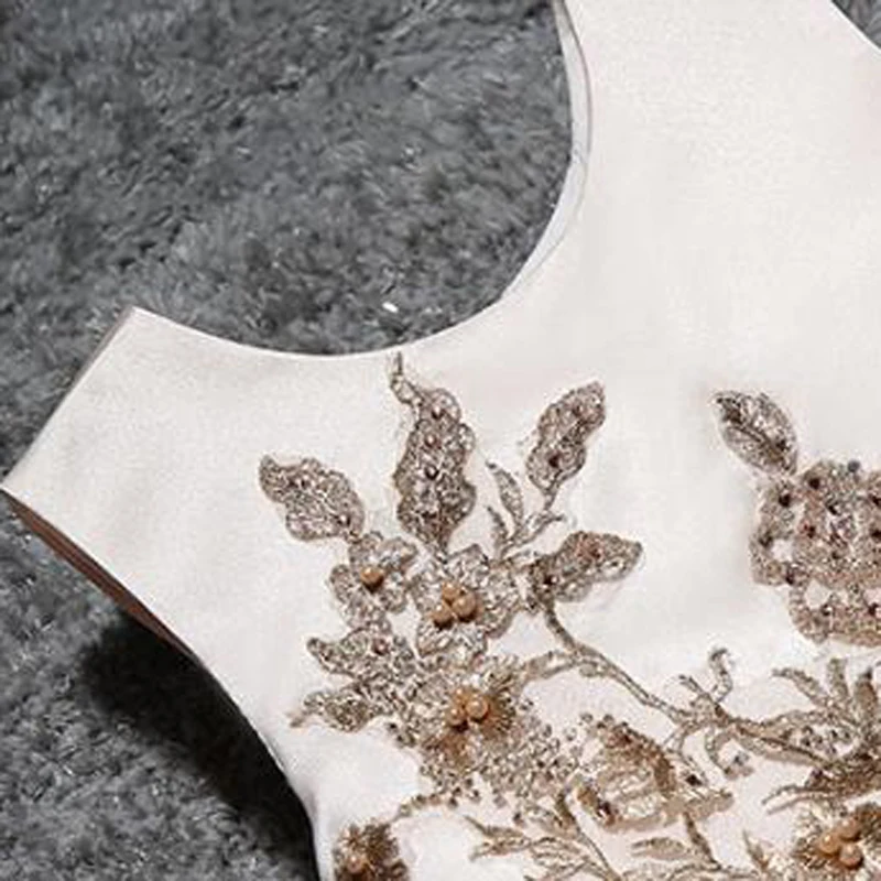 2019 New Children's Dress Female Round Neck Simple Delicate Embroidery Petal Princess | Детская одежда и обувь