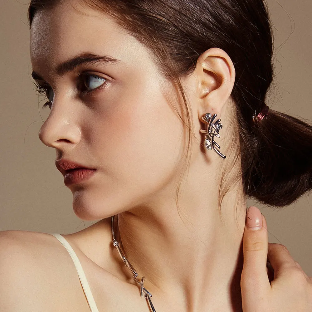 Элегантный комплект ювелирных изделий Венский из серег и ожерелья с белым