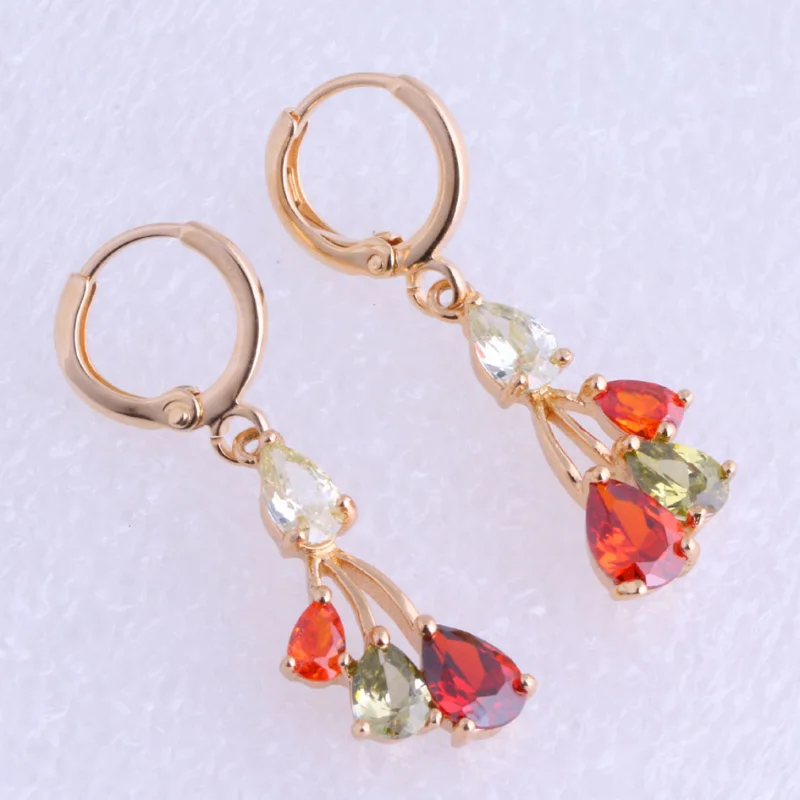 Серьги "Чудесный зеленый имитационный перидот и красный гранат на желтом золоте" Love Monologue для женщин X0319 с быстрой доставкой.